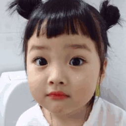  这些妈妈逆天改造房子楼梯废弃小空间改造后竟成了哈利波特风
