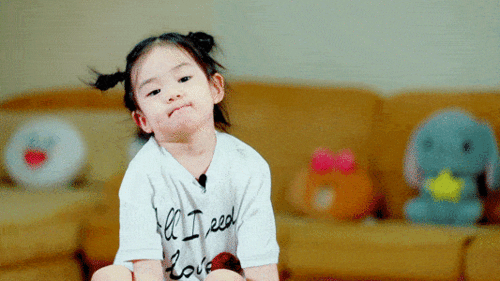 娱乐圈第一宠妻狂魔帅上热搜,结婚7年0绯闻,网友懂了戚薇的快乐 娱乐圈第一宠妻狂魔帅上热搜,结婚7年0绯闻,网友懂了戚薇的快乐