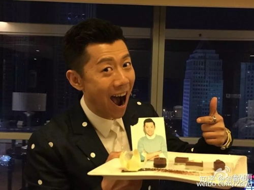  表情夏雨既是18岁的佛系影帝,也是43岁的宝藏男孩知乎表情