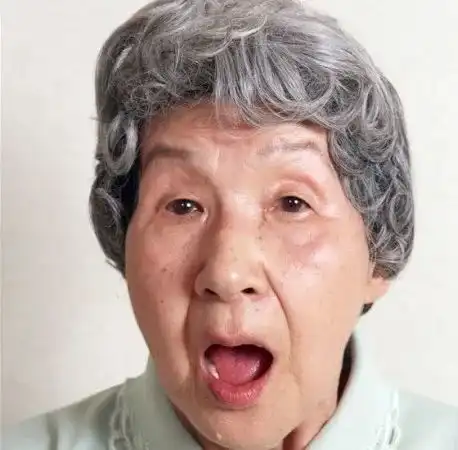 中老年人表情包图片化妆