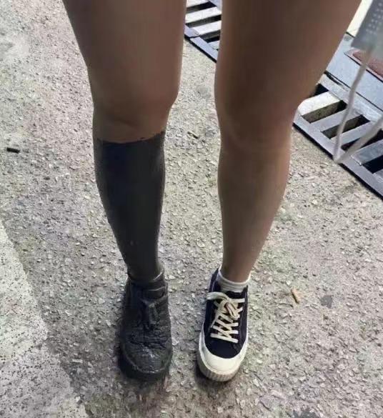  沙雕搞笑图片,能憋住不笑的,算你很专业哈哈哈哈