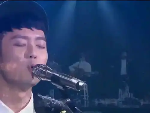 赵天宇演唱爱的箴言,薛之谦魔性鼓掌网友爱了 赵天宇演唱爱的箴言,薛之谦魔性鼓掌网友爱了