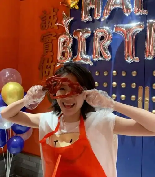 有种壕叫张雪迎,生日请三大女神不算啥,看了生日餐原谅我没见过世面 有种壕叫张雪迎,生日请三大女神不算啥,看了生日餐原谅我没见过世面