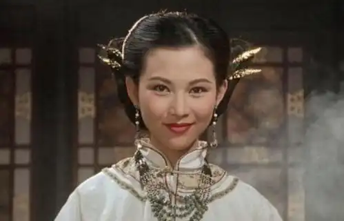 港台明星来内陆发展,有一帆风顺的也有举步维艰的,捞金不易 港台明星来内陆发展,有一帆风顺的也有举步维艰的,捞金不易