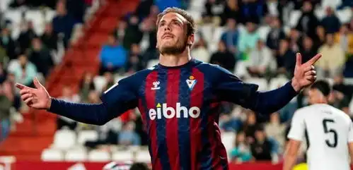  世体皇家社会关注旧将包蒂斯塔,可能考虑引进他