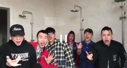 小鬼王琳凯自曝不是单身,随后解释一千万粉丝即女友,真的是这样吗 小鬼王琳凯自曝不是单身,随后解释一千万粉丝即女友,真的是这样吗