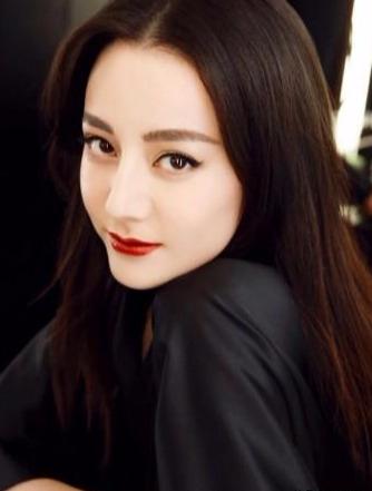  陈赫给彭彭介绍对象,彭昱畅当真原来是小3岁的她,妹妹表情亮了