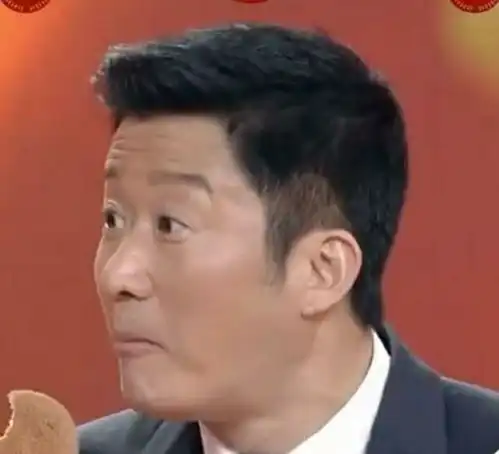 吴京实在太谦虚主动让c位给朋友,老板王中磊发话后才作罢 吴京实在太谦虚主动让c位给朋友,老板王中磊发话后才作罢