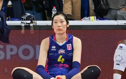 斯坎迪奇官宣最新照片,朱婷表情落寞,中国女排前队长心有不甘 斯坎迪奇官宣最新照片,朱婷表情落寞,中国女排前队长心有不甘