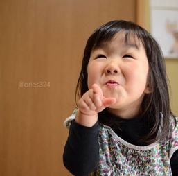  心心由美日本这个4岁女孩靠丑萌火遍全球