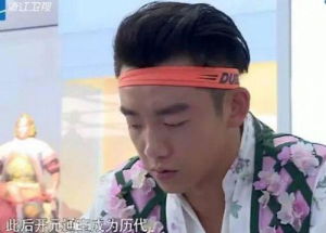 被撕名牌郑恺发飙视频网络疯传揭鹿晗被跑男兄弟团排挤真相