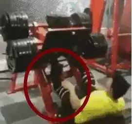 男子在健身房练腿举,腿瞬间被压断这些危险的健身方式你中招了吗 男子在健身房练腿举,腿瞬间被压断这些危险的健身方式你中招了吗
