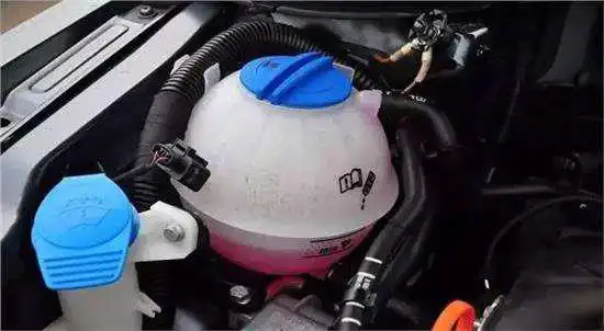 发动机冷却液太少会出现什么情况 发动机冷却液太少会出现什么情况