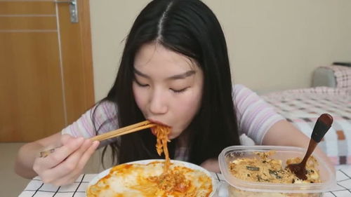  这美食不看吃亏,深渊巨口了解一下,表情太真实