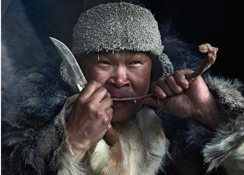  探秘不为人知的世界上奇特的原始部落