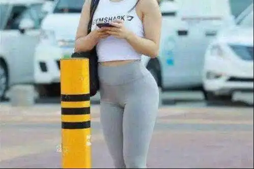  微胖也别减肥,避开这3点显胖的穿搭,告别微胖身材