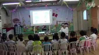 火箭炮动态表情包老鼠