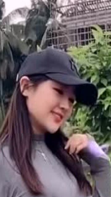  微胖的女孩子这活力满满的样子,看着特别迷人