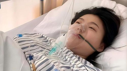  管晨辰脚腕伤口触目惊心钢板断在体内,躺病床上表情令人心疼