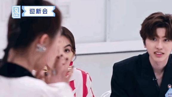  青你2首播虞书欣太戏精,看呆蔡徐坤咆哮式霸屏成抢戏王者