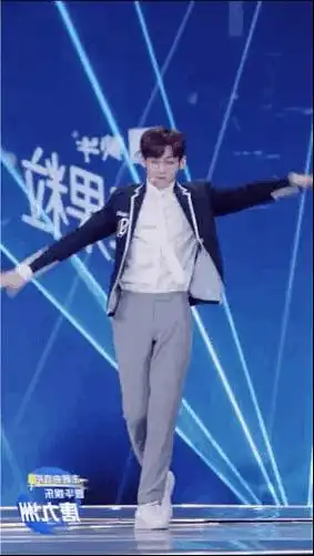  主题曲直拍鞠躬动作对比绅士礼就是最dior的学...