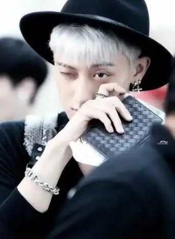 黄子韬功夫熊猫,靠表情包出圈,真实不做作 黄子韬功夫熊猫,靠表情包出圈,真实不做作