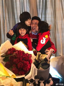  陆毅过生日贝儿和妹妹献香吻