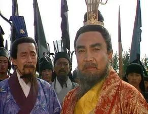  有脑子加皮厚的曹操,斥蜚语流言而自立兮,务实不务虚不怕人言