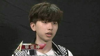  发型有多重要改变发型之后的蔡徐坤,才能够让他有了今天的地位