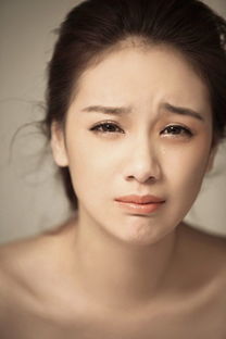  梨花带雨吴奇隆旗下新人流泪写真清新柔美