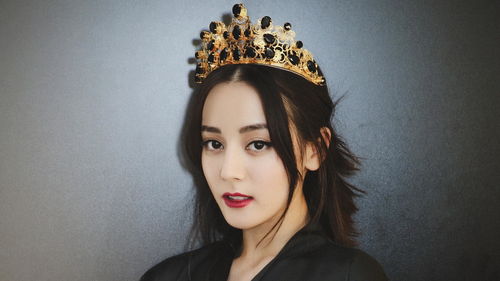  金鹰女神票选已完美谢幕,杨紫一度逼近榜首,最终却和她相差悬殊