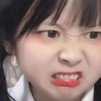  搞笑沙雕表情包合集,顺便教会你保存后如何转换成微信表情包