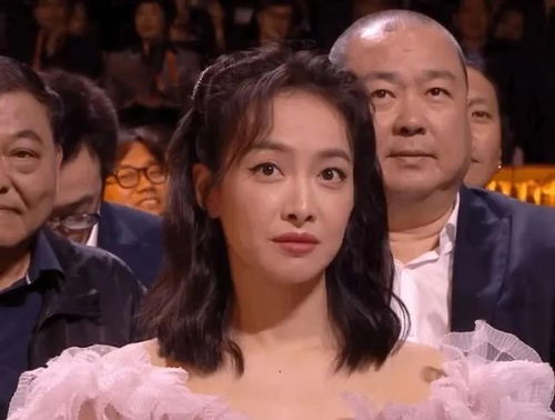  金鹰节颁奖礼尴尬瞬间,虞书欣卖萌无人理睬,宋茜表情管理失败