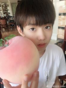  王源王俊凯千玺有小师弟了tf家族新人13岁180超可爱