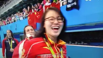  奶奶曝傅园慧襁褓照从小就是行走的表情包