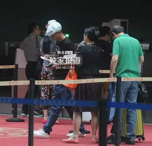  表情文章与父母现身全程缺乏交流表情低落中国日报网表情