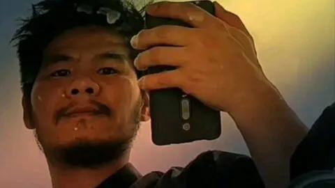  扬言这辈子都不可能打工的他,出狱两年后,自己在给自己打工