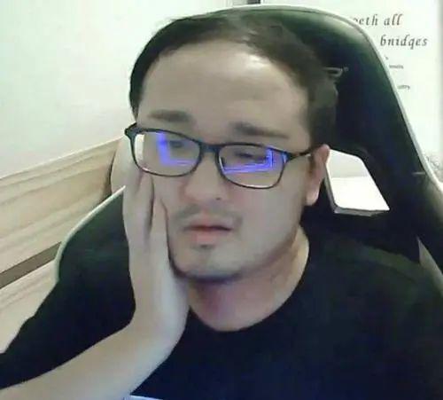  笑笑孙亚龙中风住院,两天前发文舌头左脸发麻