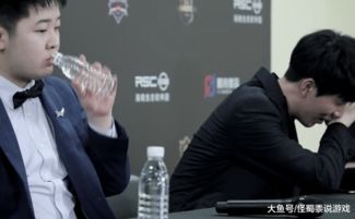  theshy也有偶像包袱,被水呛到后很紧张,shy哥憨憨表情图火了