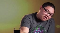  英雄联盟无限火力骚猪落败遭惩罚pdd尬舞新表情包还能撩妹