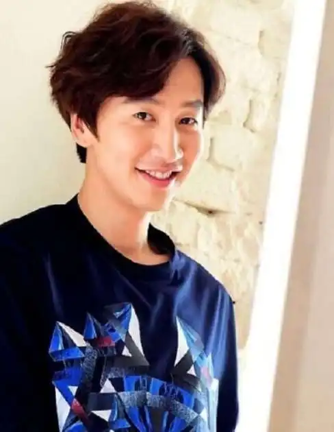  李光洙车祸右脚踝骨折或将暂停runningman拍摄