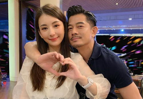  天王嫂训练营风波过后,方媛网红风再次回归,名牌加身故意炫耀