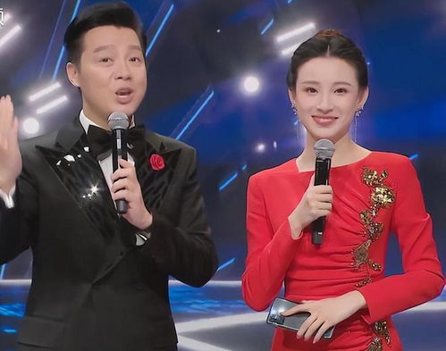  张远央视晚会观众大合唱嘉宾张远你的贵人就是王铮亮啊,央视元宵晚会全程给你当陪唱
