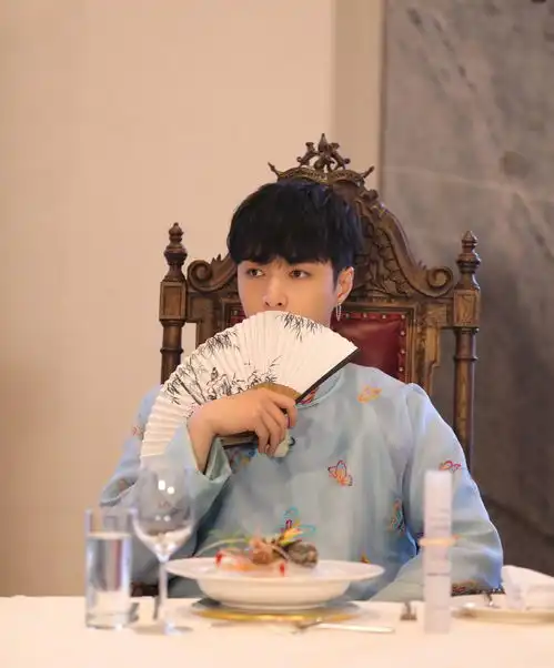 明星的表情包杨幂苦笑,张艺兴敷面膜,被朱一龙和千玺萌哭了 明星的表情包杨幂苦笑,张艺兴敷面膜,被朱一龙和千玺萌哭了