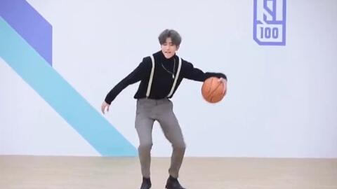  蔡徐坤打球视频英文版
