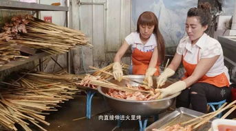  为什么说,没有什么是一顿烧烤解决不了的看完今夏最有毒的美食纪录片,你就知道了...