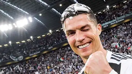  表情名人与葡萄酒表情