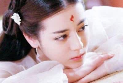  迪丽热巴一生有一个白凤九足矣,却偏偏演活了3大古装女神