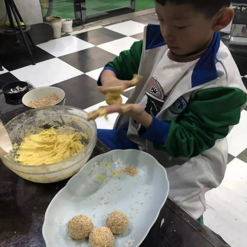  丢掉书包,让我们一起到田野里撒个欢儿吧