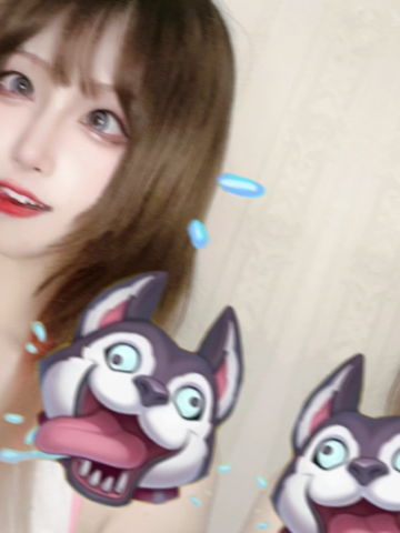  跟lol表情包学拍照,第一张简直一模一样二次元lol